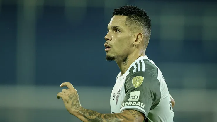 Paulinho: gol que manteve os 100% do Galo (Foto: Pedro Souza / Atlético)