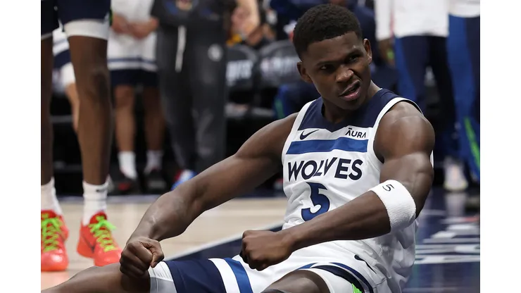 Anthony Edwards foi destaque novamente pelos Timberwolves contra os Nuggets (Foto: Matthew Stockman/Getty Images)