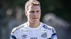 Furch tem situação indefinida no Santos - Fotos: Raul Baretta/ Santos FC