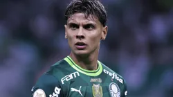 Richard Ríos não foi bem nos últimos jogos do Verdão e perdeu espaço no time titular