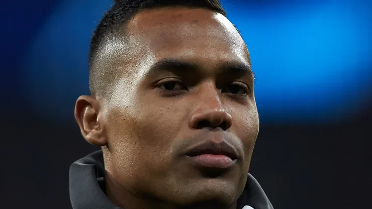 Alex Sandro é uma opção ao Corinthians.