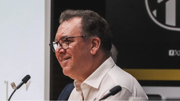 SP - SANTOS - 05/03/2024 - COLETIVA, MARCELO TEIXEIRA - Marcelo Teixeira presidente do Santos durante coletiva de imprensa realizada na Vila Belmiro.