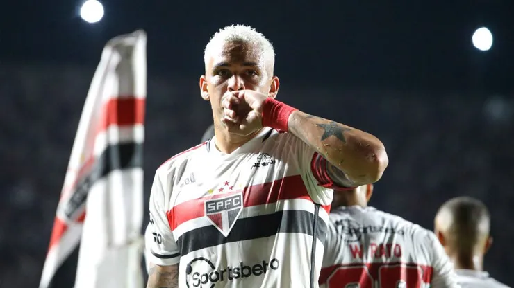 Luciano tem 74 gols com a camisa do São Paulo. Foto: Miguel Schincariol/Getty Images