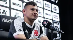 Jogador foi expulso no início da partida, comprometendo o planejamento da equipe