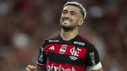 RJ - RIO DE JANEIRO - 07/04/2024 - CARIOCA 2024, FLAMENGO X NOVA IGUACU FINAL - De Arrascaeta jogador do Flamengo lamenta durante partida contra o Nova Iguacu no estadio Maracana pelo campeonato Carioca 2024. Foto: Jorge Rodrigues/AGIF