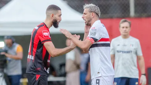 Momento após a confusão envolvendo os dois jogadores