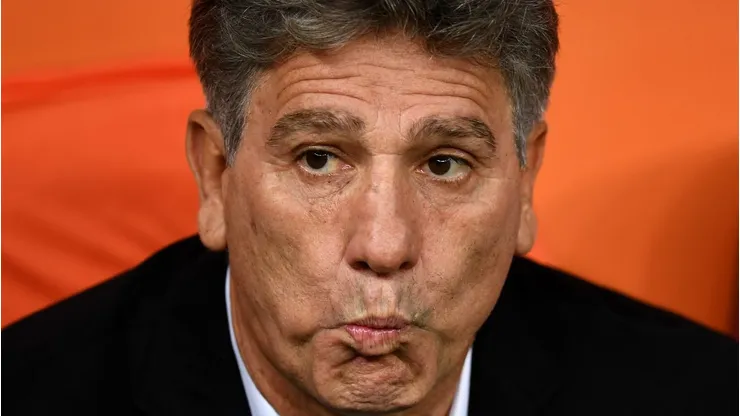 Renato Portaluppi, técnico do Grêmio, decidiu que não conta com meia