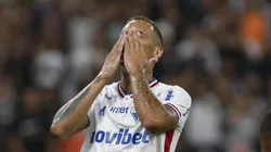 Breno Lopes lamentando a chance desperdiçada. Foto: Miguel Schincariol/Getty Images