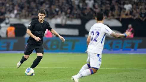 Corinthians durante partida contra o Fortaleza. Foto: Fabio Moreira Pinto/AGIF