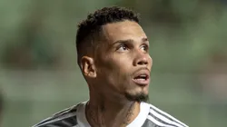Paulinho comemora gol pelo Campeonato Mineiro. Jogador é criticado na web.