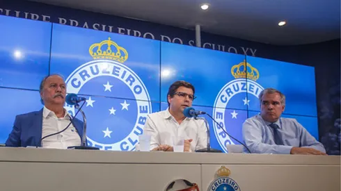 Wagner Pires de Sá (E) e Itair Machado (C), tiveram contas bloqueadas pela Justiça.