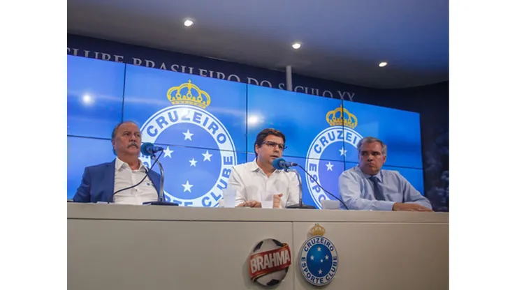 Wagner Pires de Sá (E) e Itair Machado (C), tiveram contas bloqueadas pela Justiça.
