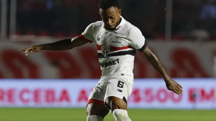 Welington, lateral do São Paulo, tem contrato somente até dezembro - Foto: Rubens Chiri/Saopaulofc.net