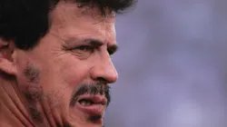 Fernando Diniz tem motivos para a cara feia: o histórico recente diante do Atlético-MG.