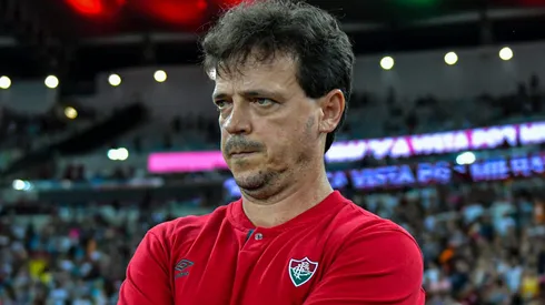 Fernando Diniz tem grande problema a resolver sobre a situação de John Kennedy