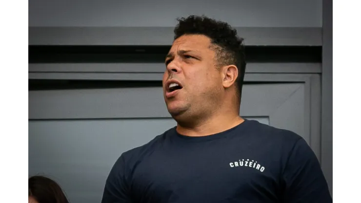 Ronaldo fala se trocaria títulos pelo Cruzeiro pela Champions.