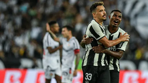 Eduardo jogador do Botafogo comemora seu gol durante partida contra o Vitoria no estadio Engenhao pelo campeonato Copa Do Brasil 2024. Foto: Thiago Ribeiro/AGIF