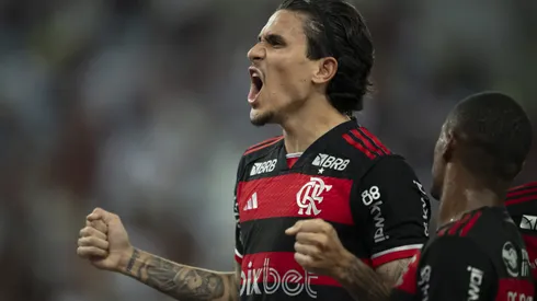 Flamengo de Pedro é o que mais lucra com patrocínio de camisa no Brasil.