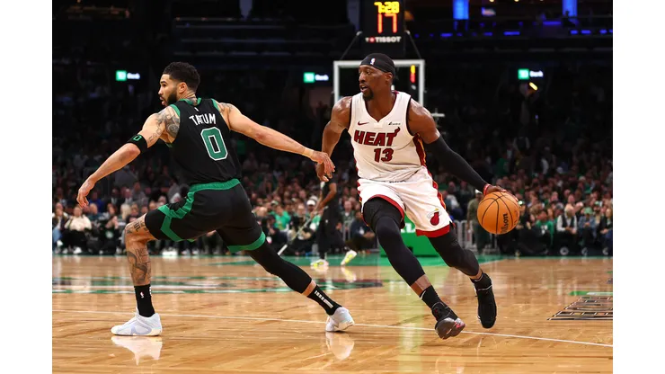 Celtics e Heat se enfrentaram no TD Garden pelo jogo 5 dos play-offs da NBA, na última quarta-feira (Foto: Maddie Meyer/Getty Images)