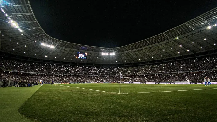 Foto: Lucas Emanuel/AGIF - Vasco empata com o Fortaleza na Arena Castelão