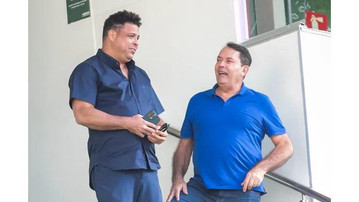 MG - BELO HORIZONTE - 06/05/2023 - BRASILEIRO A 2023, CRUZEIRO X SANTOS - Ronaldo e Pedro Lourenco antes da partida entre Cruzeiro e Santos no estadio Independencia pelo campeonato BRASILEIRO A 2023. Foto: Fernando Moreno/AGIF