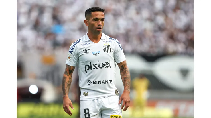 Carabajal não rendeu o esperado no Santos