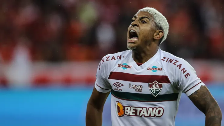 John Kennedy está afastado do Fluminense por indisciplina, mas interessaria ao Palmeiras, diz Vampeta