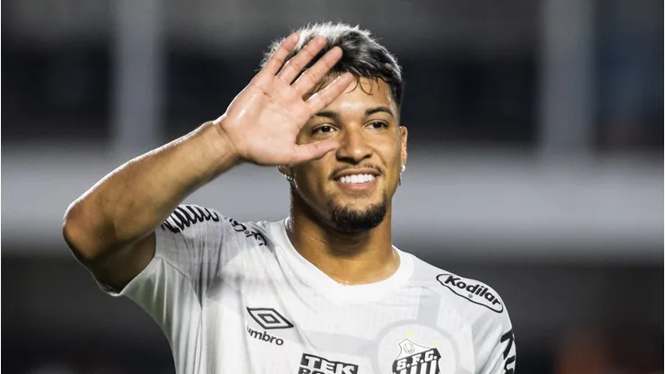 Marcos Leonardo é pivô de medida sagaz feita nos bastidores da Vila