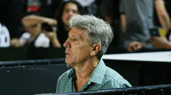 Renato Portaluppi no banco de reservas do Estádio Germano Kruger. Foto: Giovani Baccin/AGIF