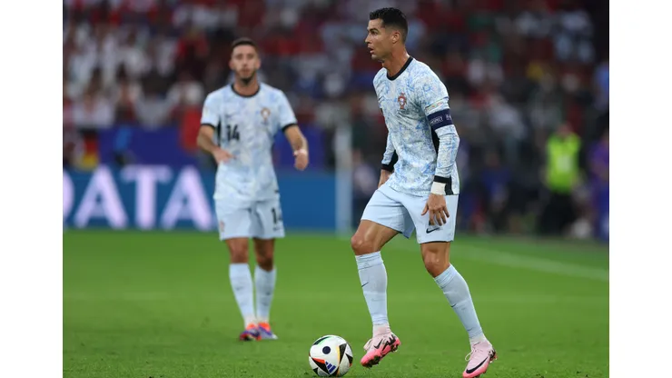 Portugal e Eslovênia se encaram pela vaga nas quartas de final.