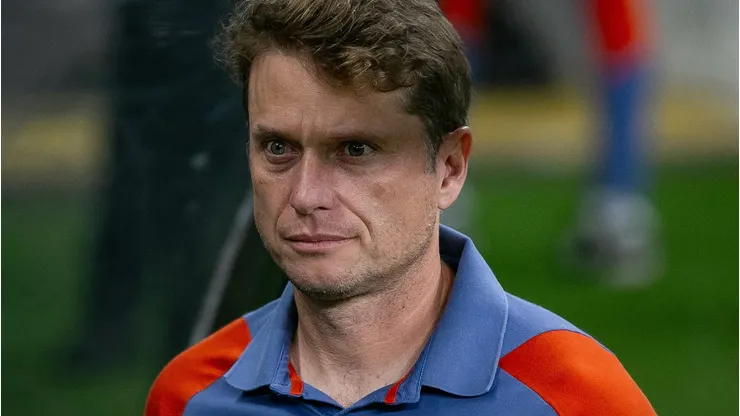 Fernando Seabra durante partida entre Cruzeiro e Athletico-PR, no Mineirão, pelo Campeonato Brasileiro, no dia 26/06/2024.
