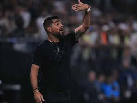 Corinthians: Diretoria vê exaustão em António Oliveira e busca fim de crise