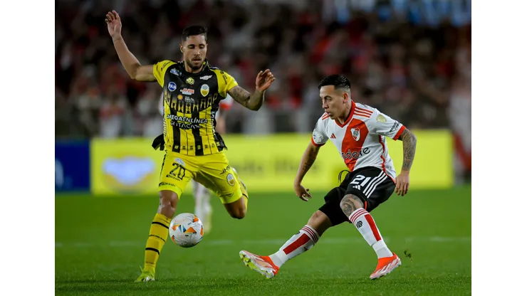 Esequiel Barco em ação pelo River na Libertadores, contra o Deportivo Táchira (Foto: Marcelo Endelli/Getty Images)