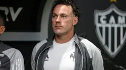 Milito pediu a contratação de um atacante mais versátil