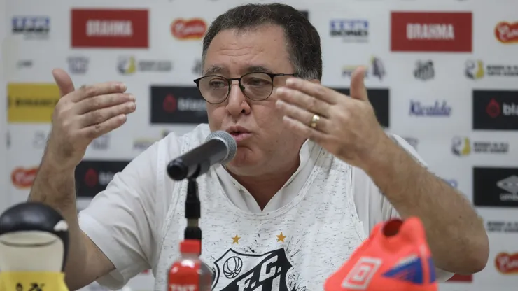 Marcelo Teixeira age nos bastidores para fortalecer o elenco