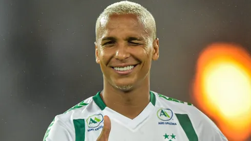 Deyverson durante partida entre Botafogo e Cuiabá, no Estádio Nilton Santos, pelo Campeonato Brasileiro de 2022, no dia 01/11.
