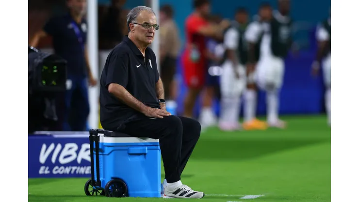Marcelo Bielsa terá de colocar o Uruguai na parte de cima da tabela.