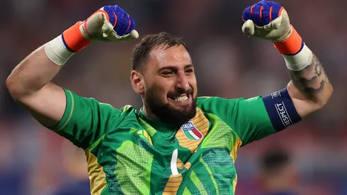 Suíça e Itália se enfrentam pelas oitavas da Eurocopa.