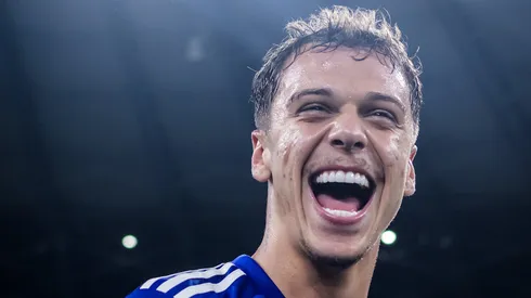 Vitinho comemora gol pelo Cruzeiro. Foto: Gustavo Aleixo/Cruzeiro