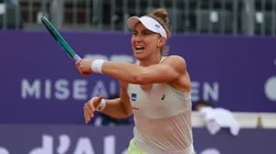 Beatriz Haddad Maia: partida interrompida pela chuva. (Foto: Johannes Simon/Getty Images)