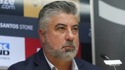 SP - SANTOS - 08/01/2024 - SANTOS, COLETIVA - O coordenador de futebol Alexandre Gallo fala aos jornalistas em coletiva de imprensa realizada na Vila Belmiro. Foto: Reinaldo Campos/AGIF