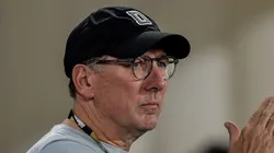 RJ - RIO DE JANEIRO - 01/11/2023 - BRASILEIRO A 2023, BOTAFOGO X PALMEIRAS - Jhon Textor dono do Botafogo durante partida contra o Palmeiras no estadio Engenhao pelo campeonato Brasileiro A 2023.