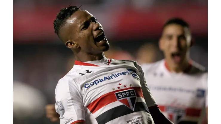 Thiago Mendes tem contrato no Al-Rayyan, do Catar, até 30 de junho e Superbet pode ajudar na contratação para SPFC