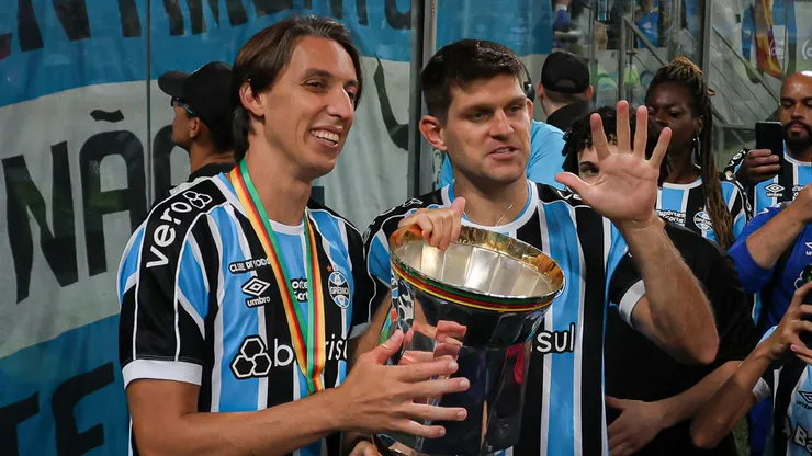 Zagueiro é um dos jogadores mais antigos do clube. Maxi Franzoi/AGIF.
