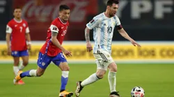 Chile e Argentina se enfrentam nesta terça-feira (25) pela Copa América. (Photo by Agustin Marcarian - Pool/Getty Images)