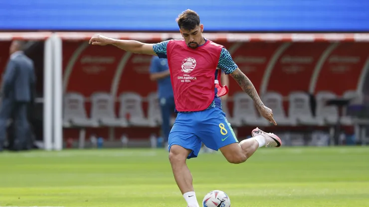 Paquetá durante o aquecimento para a estreia da Copa América. Photo by Kevork Djansezian/Getty Images