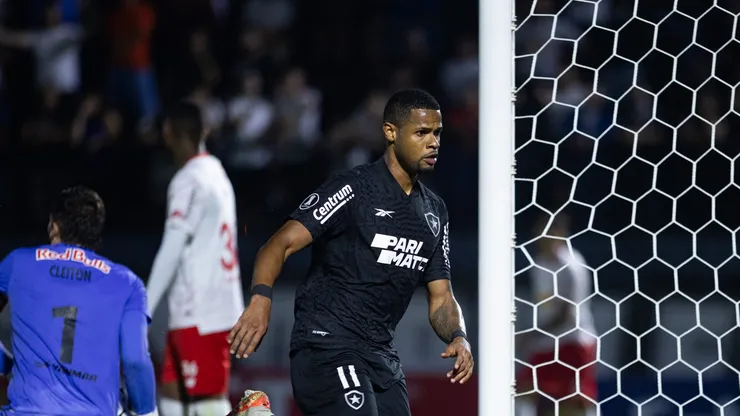 Júnior Santos comemora gol contra o RB Bragantino. Foto: Fabio Moreira Pinto/AGIF