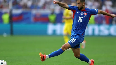 Eslováquia e Romênia se encaram em jogo decisivo para o Grupo E.