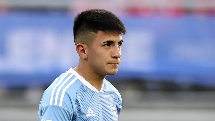 Thiago Almada, meio-campista muito bom de bola