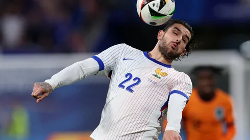 França duela contra Polônia em busca da classificação.